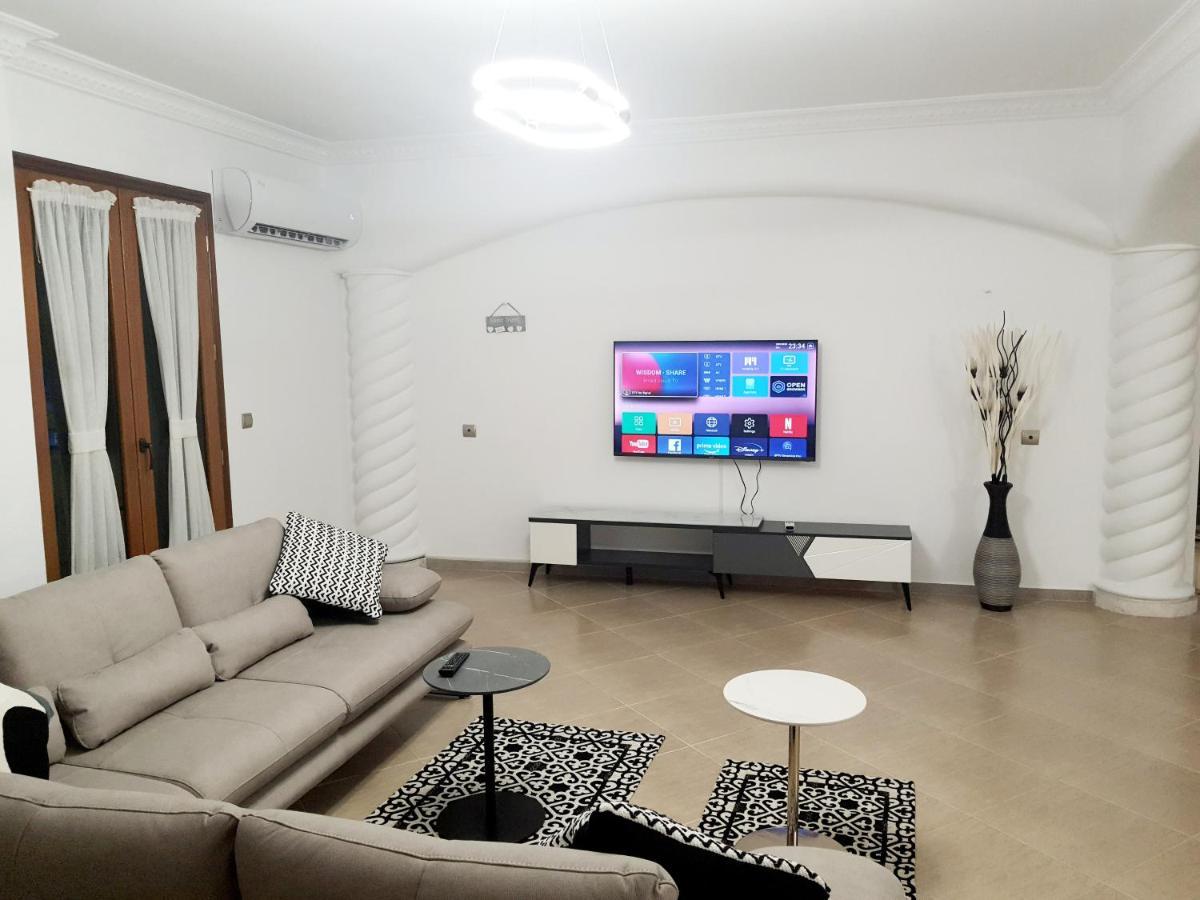 Apartamento Magnolia Luxury Penthouse Berat Exterior foto