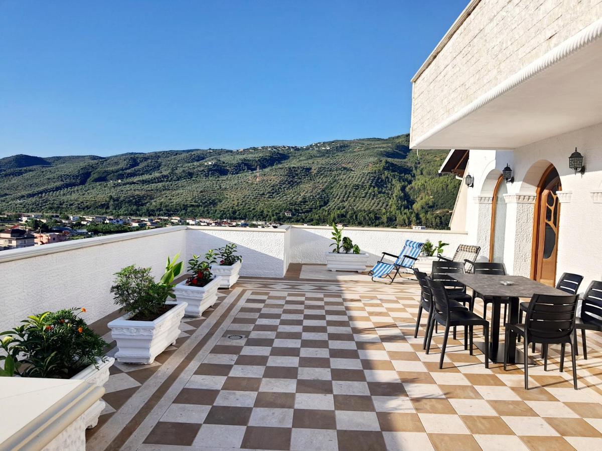 Apartamento Magnolia Luxury Penthouse Berat Exterior foto
