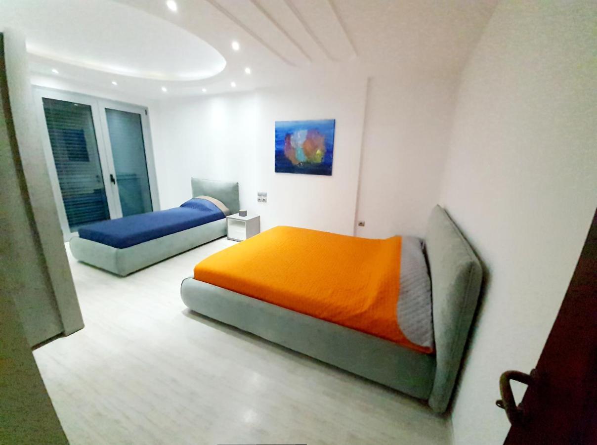 Apartamento Magnolia Luxury Penthouse Berat Exterior foto