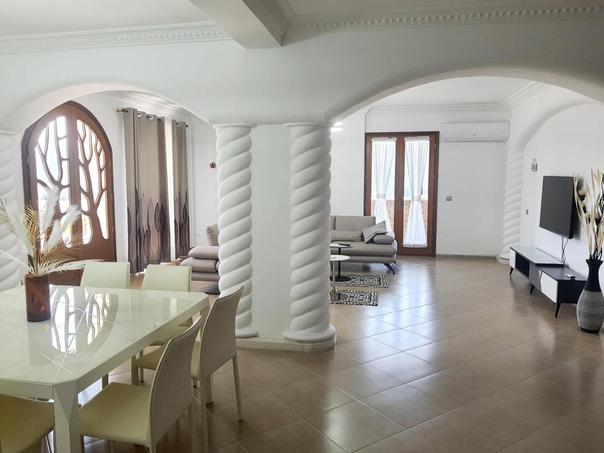 Apartamento Magnolia Luxury Penthouse Berat Exterior foto